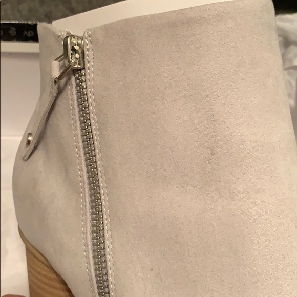 DV by Dolce Vita Emerson ankle boots 10W - Picture 5 of 8